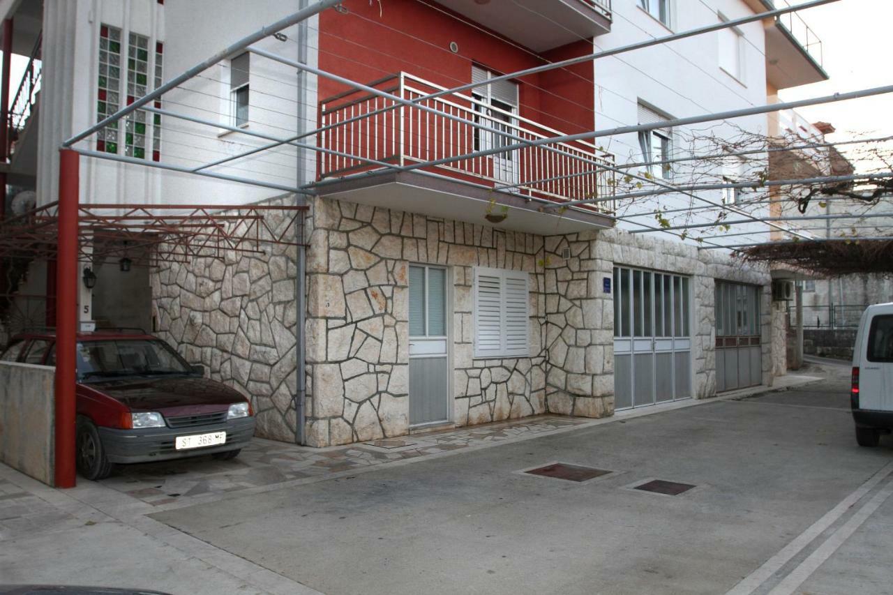 Raos Iva Apartment Trogir Exterior foto