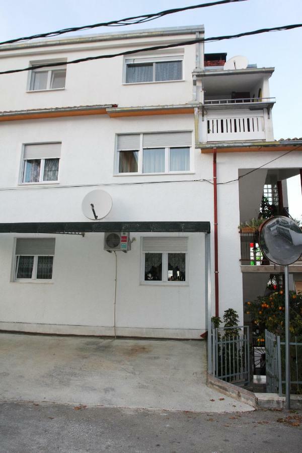 Raos Iva Apartment Trogir Exterior foto