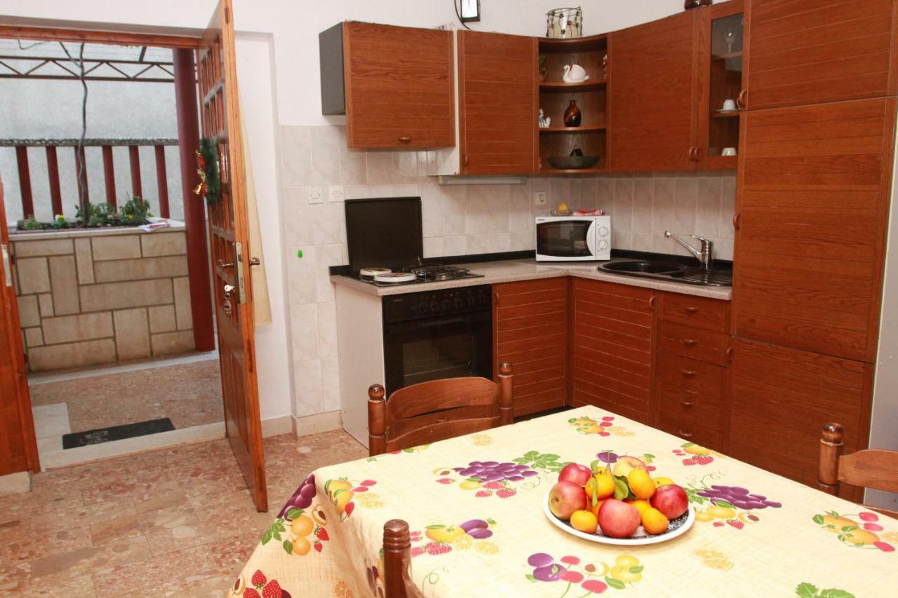 Raos Iva Apartment Trogir Exterior foto